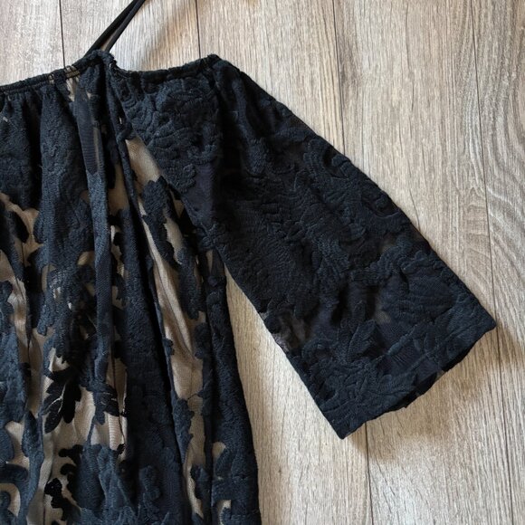 Charlotte Russe Embroidered Black Floral Lace Top Womens Small Whimsigoth Y2K - Picture 4 of 15